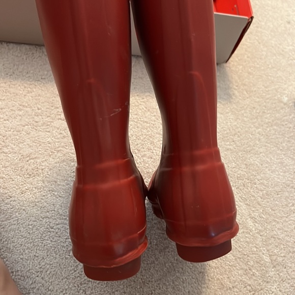 Red Hunter rain boots - Picture 8 of 16